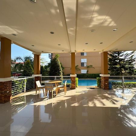 2 Bedroom And Studio Apartments With Private Pool And Gym In Vista Manors Verdant Puerto Princesa Exteriör bild