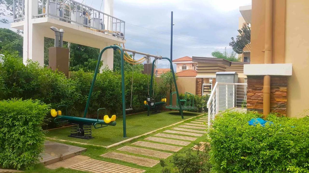 2 Bedroom And Studio Apartments With Private Pool And Gym In Vista Manors Verdant Puerto Princesa Exteriör bild