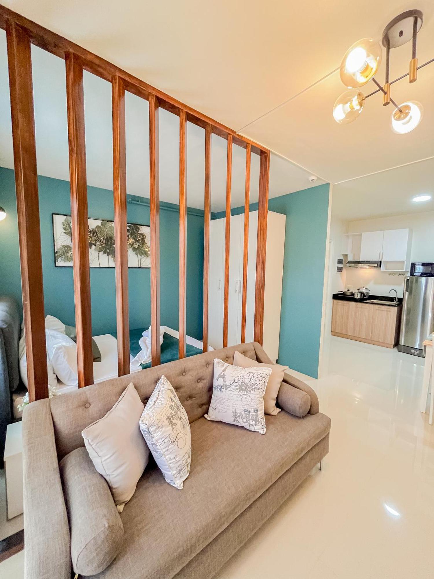 2 Bedroom And Studio Apartments With Private Pool And Gym In Vista Manors Verdant Puerto Princesa Exteriör bild