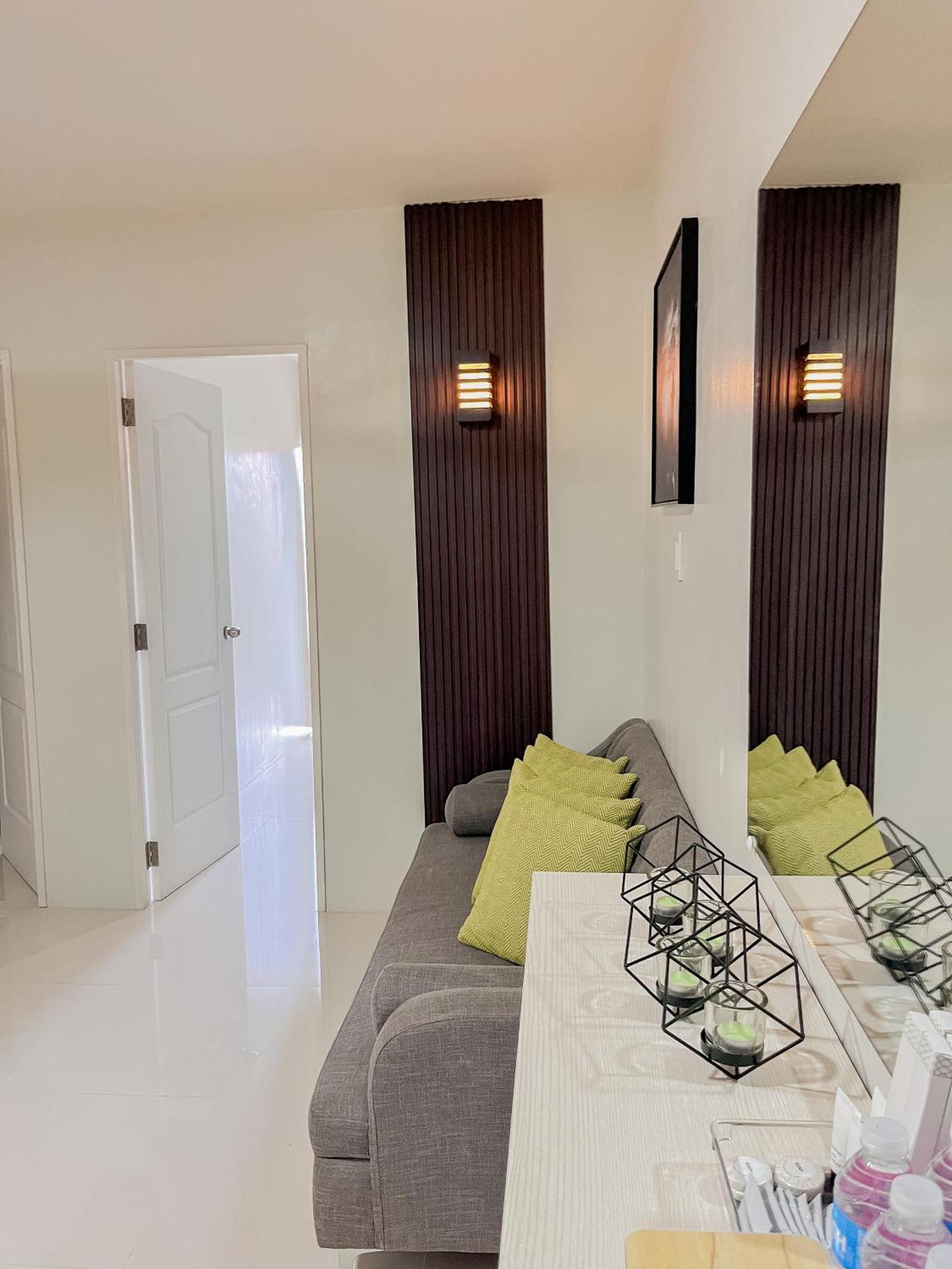 2 Bedroom And Studio Apartments With Private Pool And Gym In Vista Manors Verdant Puerto Princesa Exteriör bild