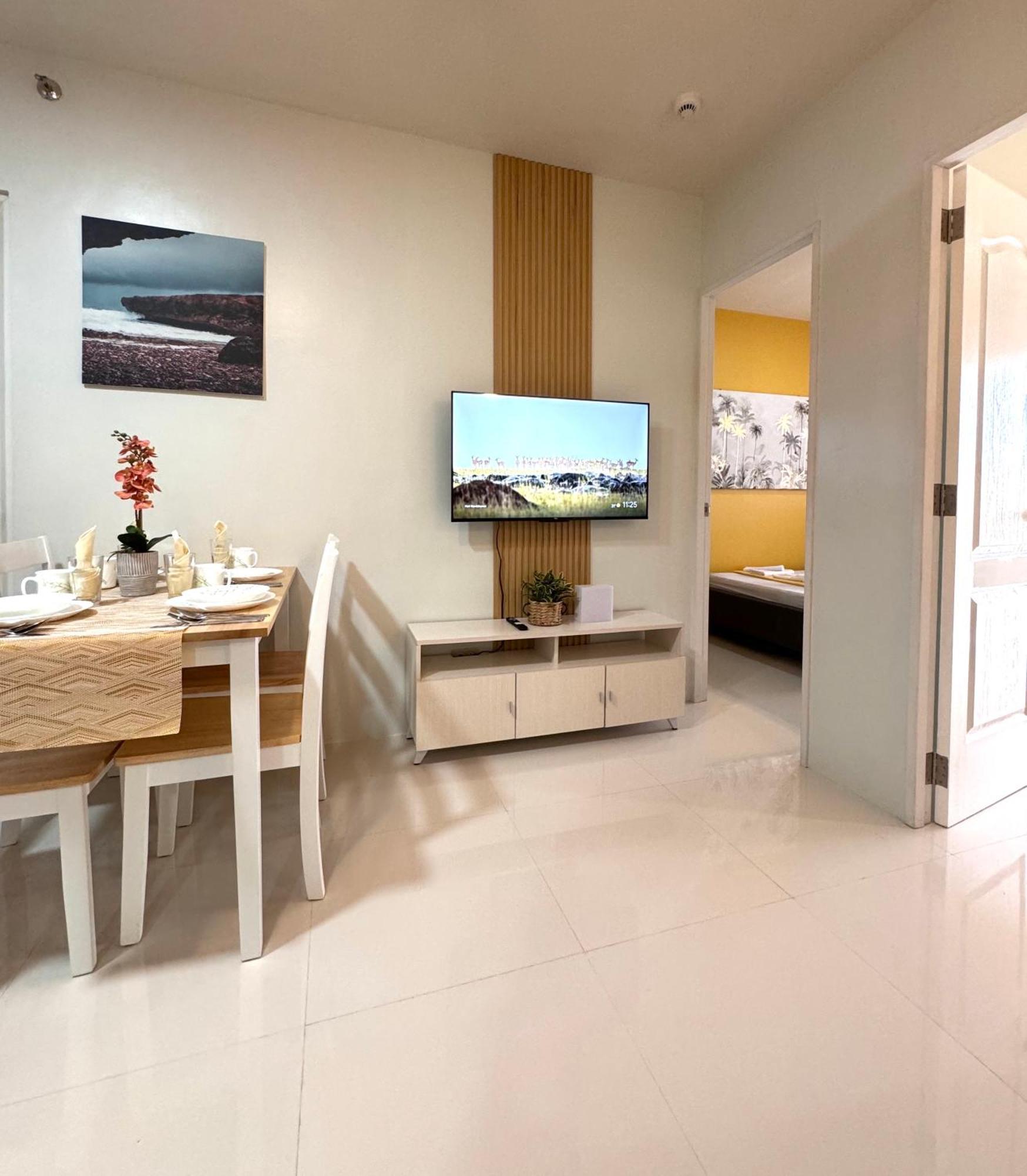 2 Bedroom And Studio Apartments With Private Pool And Gym In Vista Manors Verdant Puerto Princesa Exteriör bild
